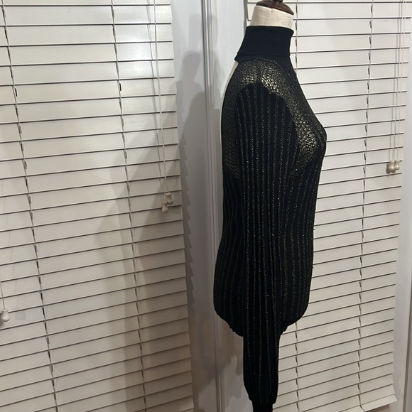 Arden B Turtleneck - Picture 5 of 6